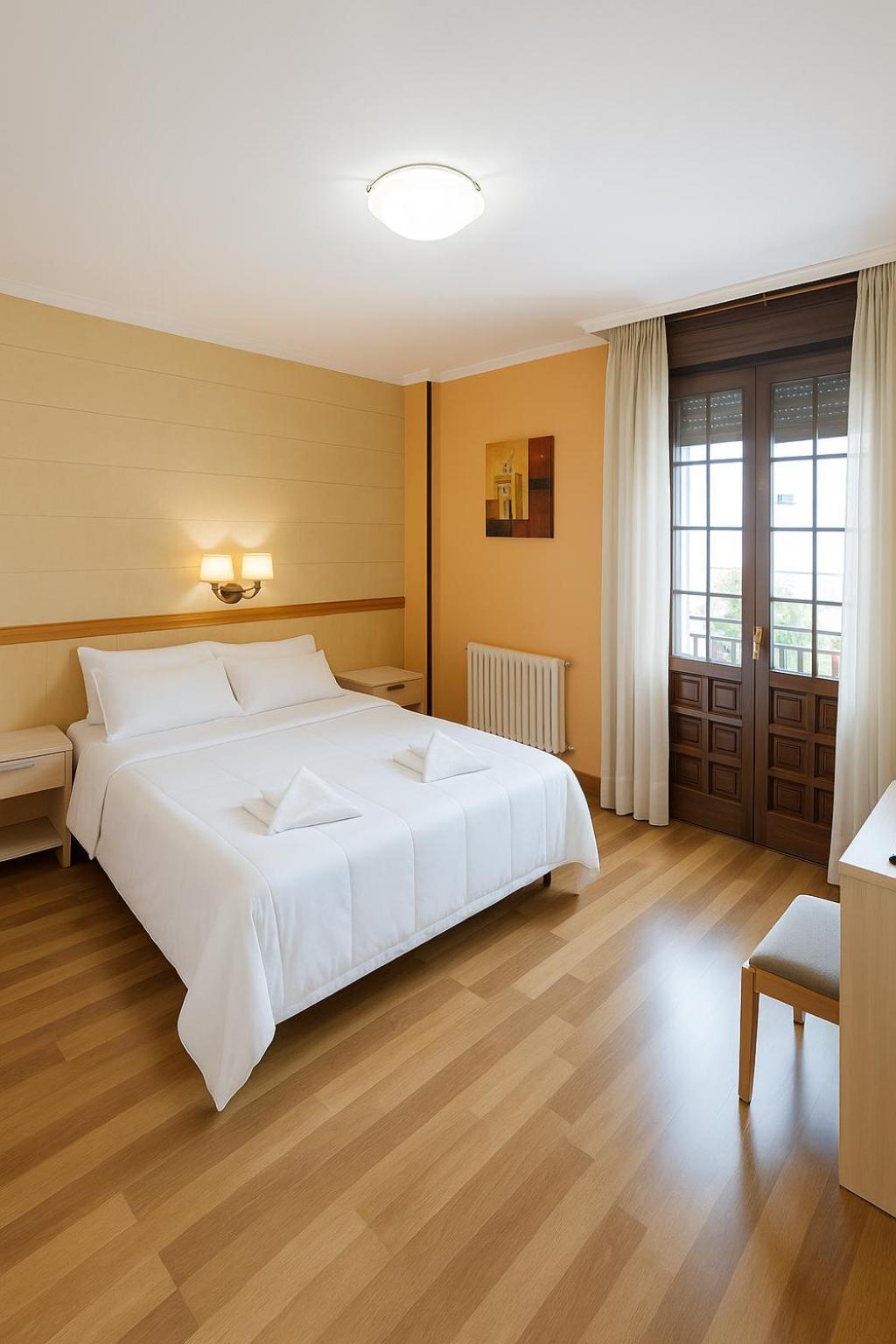 Elara Hotel Viveiro Ngoại thất bức ảnh
